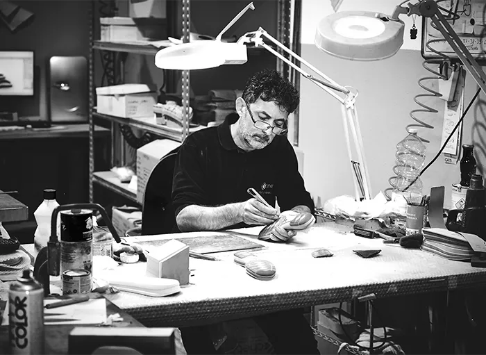 maestria-manuale-stampi-e-prototipi-chetta-realizzazione-di-suole-fustellate-di-lusso